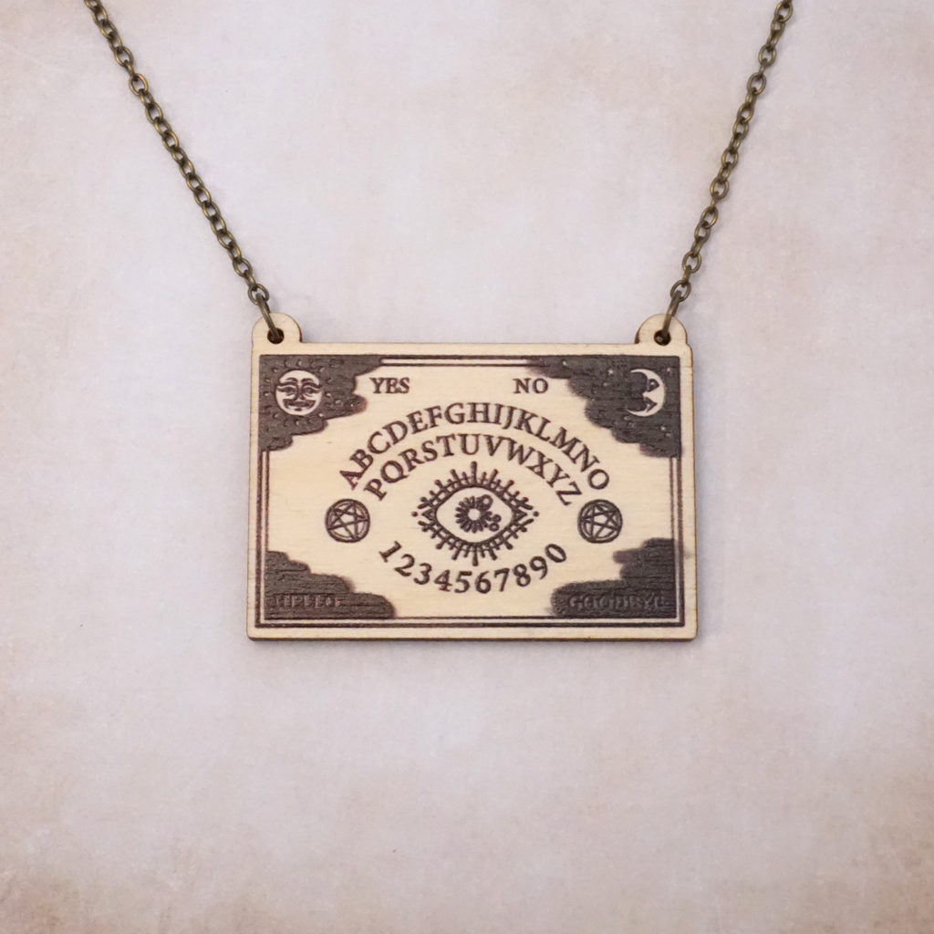 Ouija Board - Wooden Necklace - Atelier Perséphone : bijoux, accessoires et papeterie