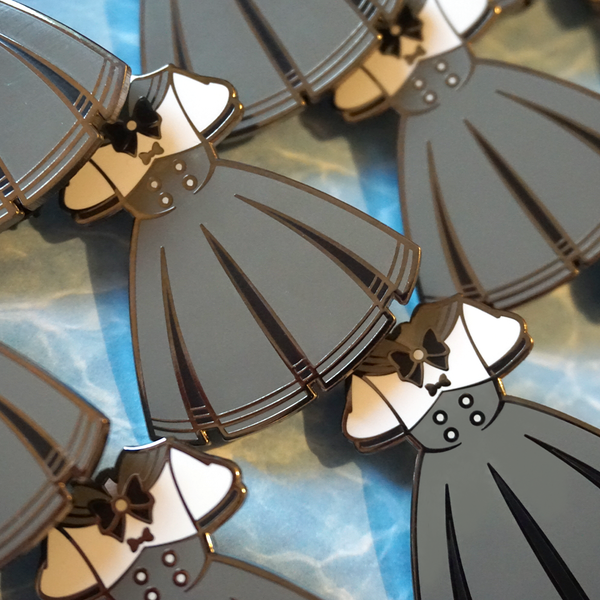 0 Sailor Lolita (Black) - Enamel Pin (Lolita Couturier) - Atelier Perséphone : bijoux, accessoires et papeterie